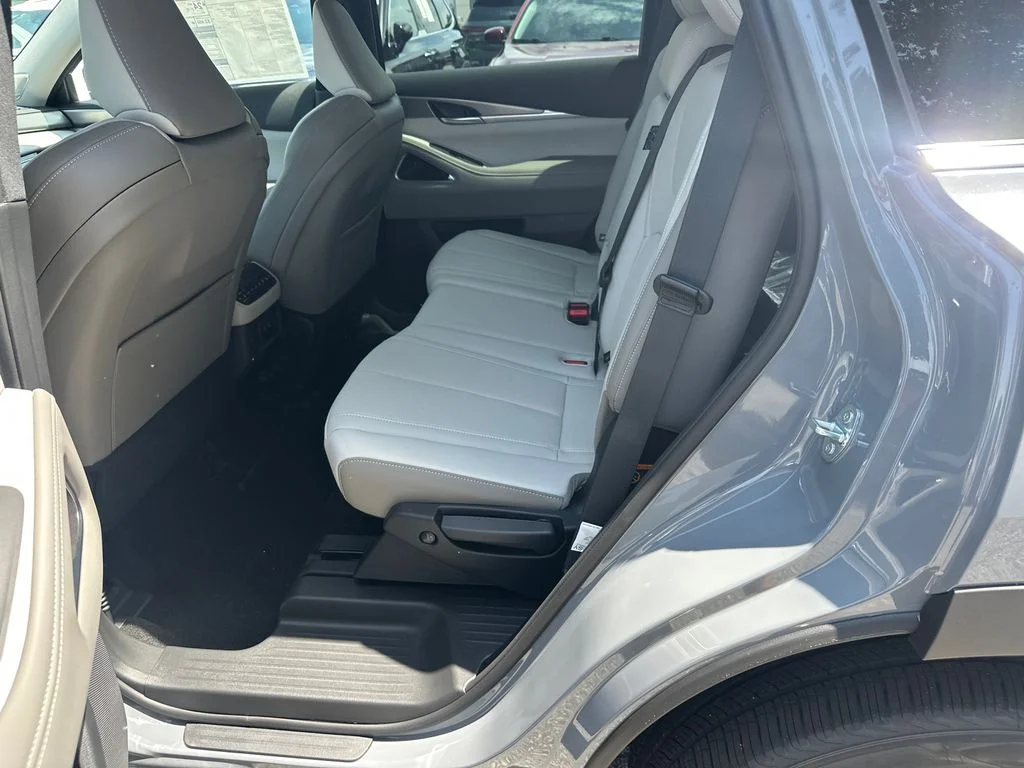 New 2027 Gray INFINITI LUXE image 21