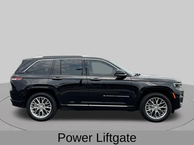 Used 2023 Black Jeep Summit image 10