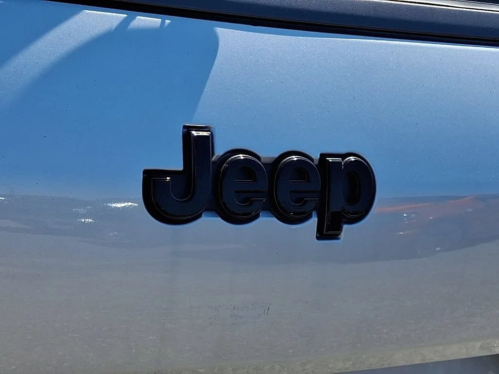 New 2026 Silver Zynith Jeep Limited image 21