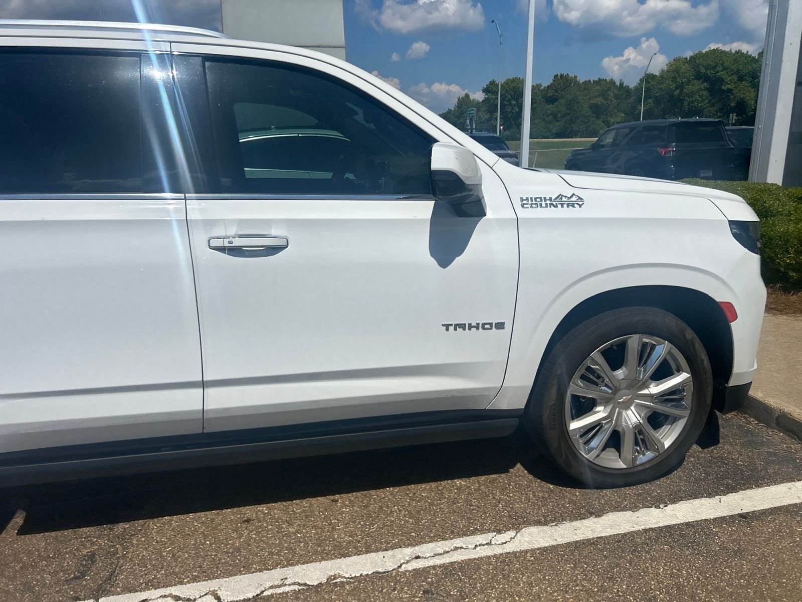 Used 2021 White Chevrolet High Country image 13
