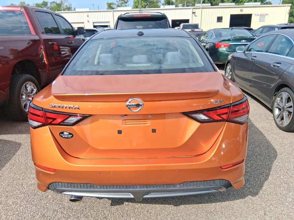 Used 2021 Orange Nissan SR image 5