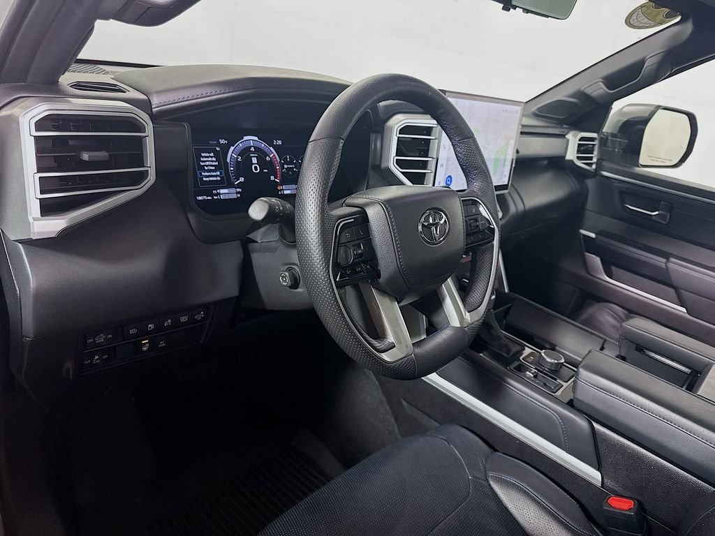 Used 2025 Lunar Rock Toyota Platinum Hybrid image 10