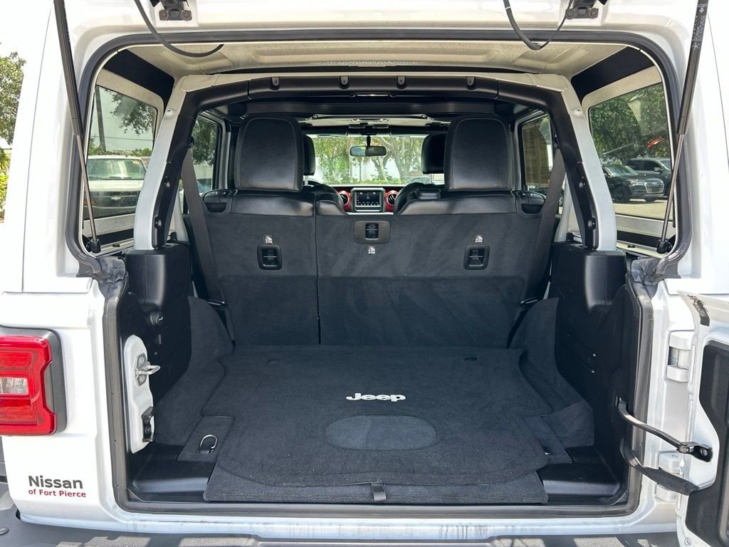 Used 2021 White Jeep Unlimited Rubicon image 47