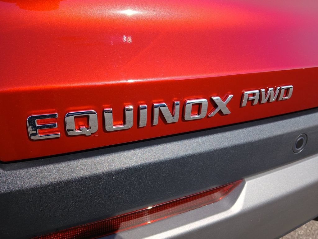 2027 Chevrolet Equinox LT - Photo 32