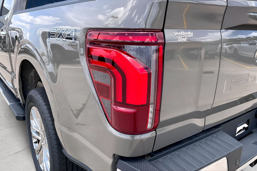 New 2026 Marsh Gray Ford Lariat image 21