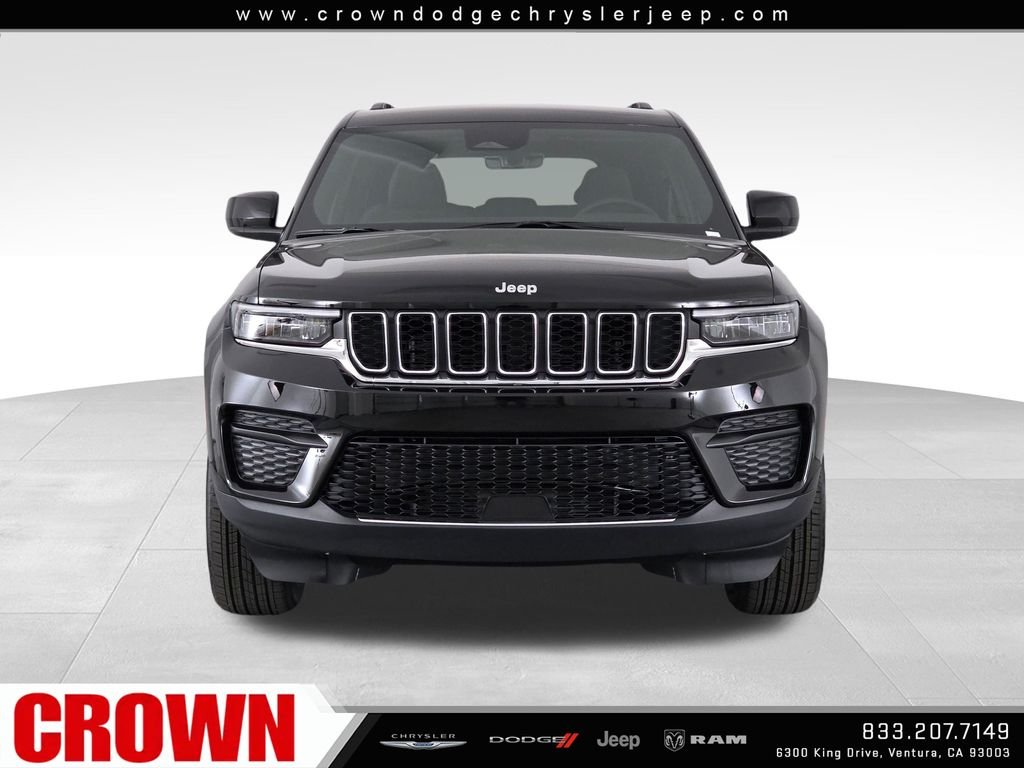 New 2026 Diamond Black Crystal Pearlcoat Jeep  image 2