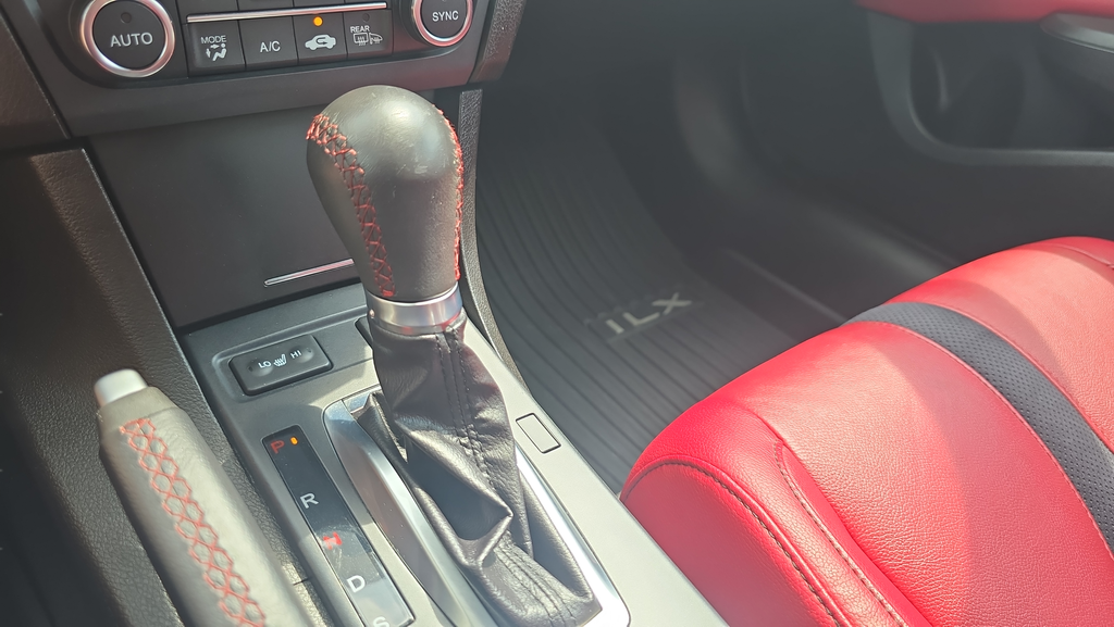 Used 2021 White Acura Premium and A-SPEC Packages image 20