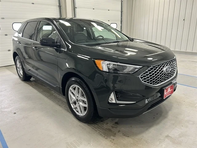 Used 2024 Green FORD SEL image 2