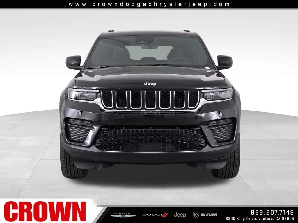 New 2026 Diamond Black Crystal Pearlcoat Jeep  image 2