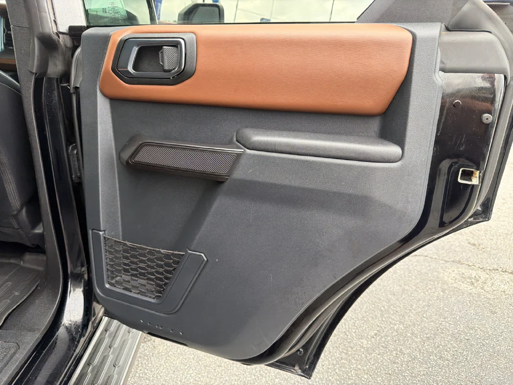 Used 2024 Black Ford Outer Banks image 16