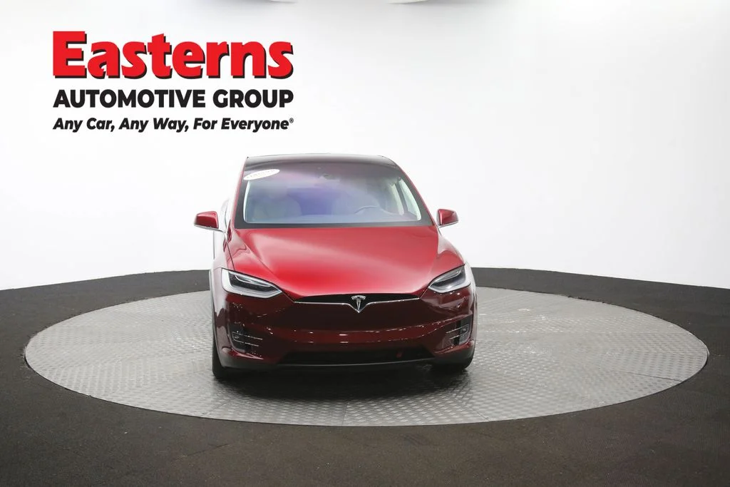 Used 2016 Red Tesla P90D image 49