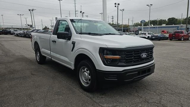 New 2026 Oxford White Ford XL 2WD image 26
