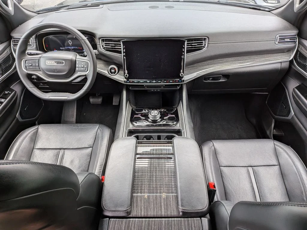 Used 2022 Black Jeep Series III image 21