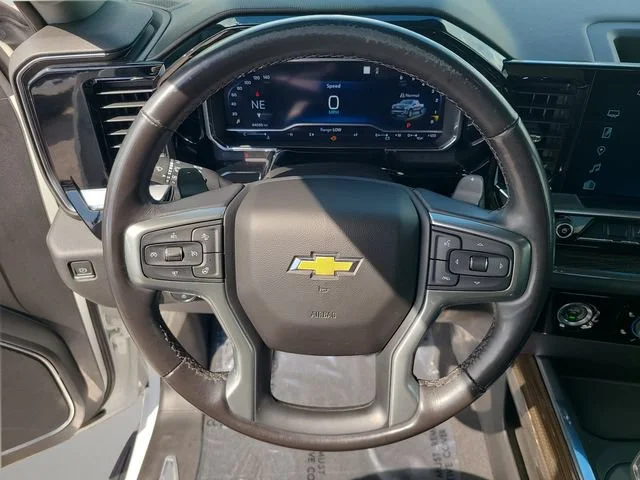 Used 2023 SUMMIT WHITE Chevrolet LT image 24