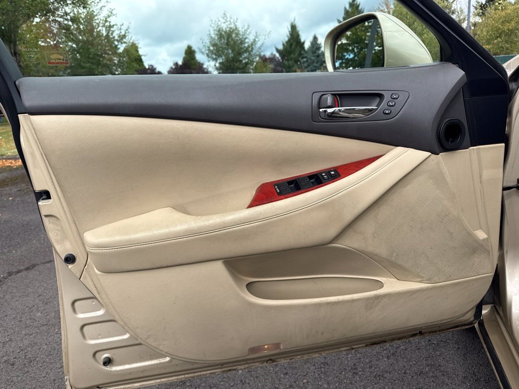 Used 2007 Golden Almond Metallic Lexus 350 image 16