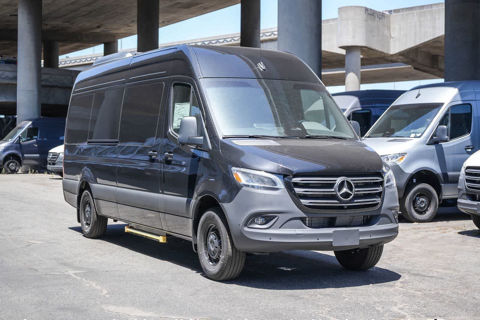 New 2026 Obsidian Black Metallic Mercedes-Benz Passenger 170WB High Roof RWD 2.0L I4 Diesel Turbo image 3