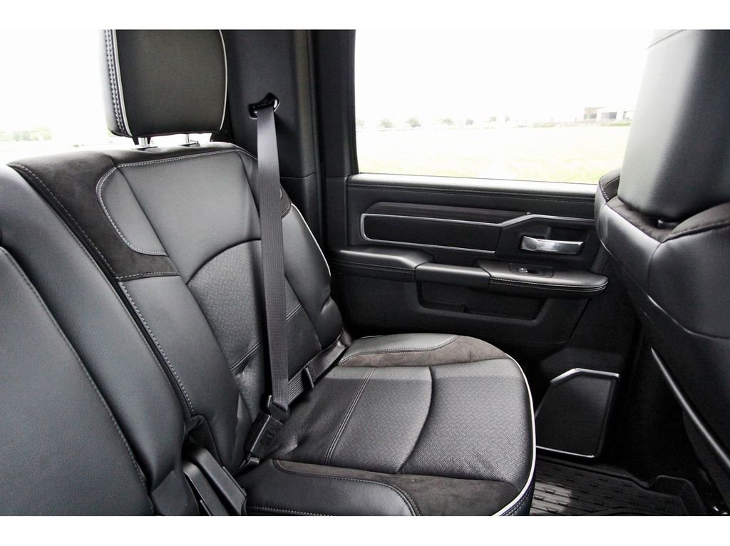 2025 RAM 2500 Laramie - Photo 11