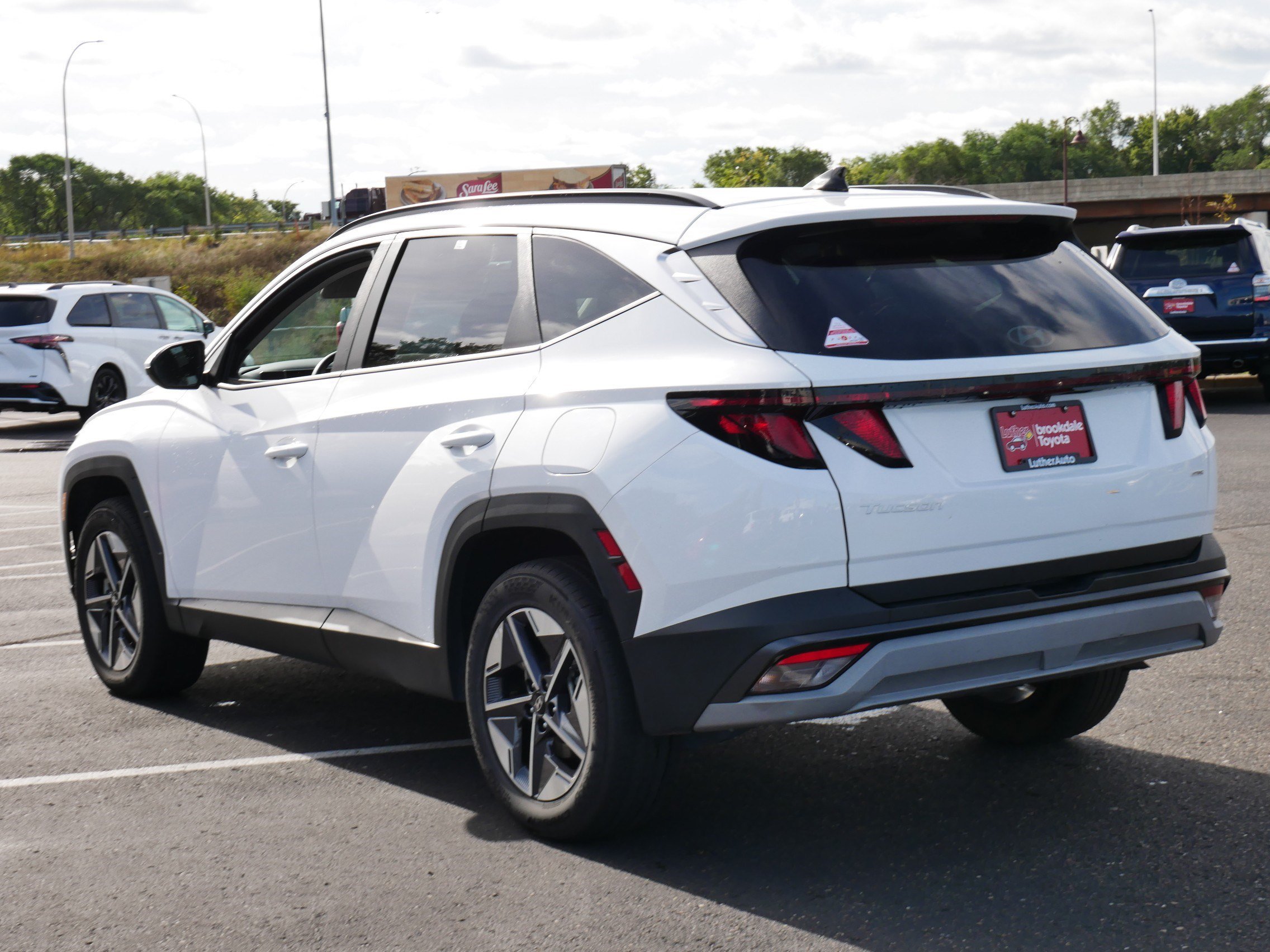 Used 2025 Serenity White Pearl Hyundai SEL image 5