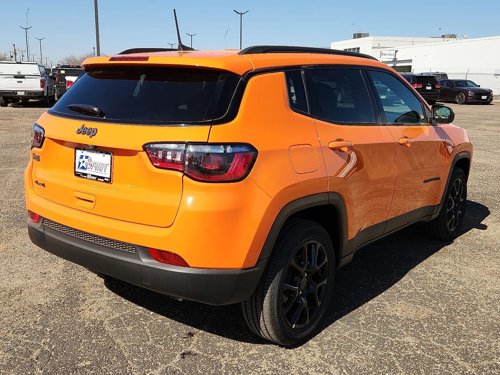 New 2026 Orange Jeep LATITUDE ALTITUDE 4X4 image 4