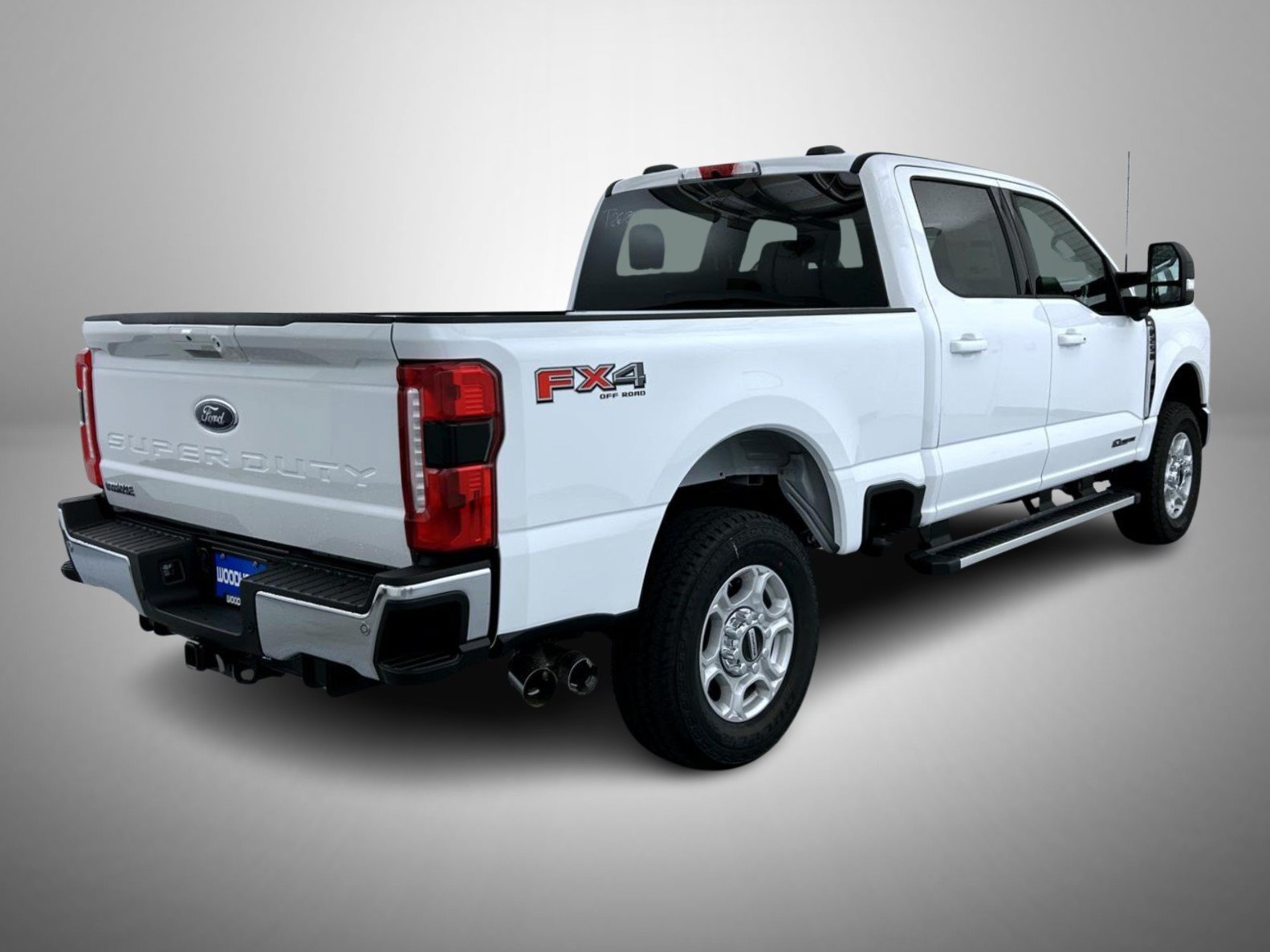 New 2026 Oxford White Ford XLT image 5