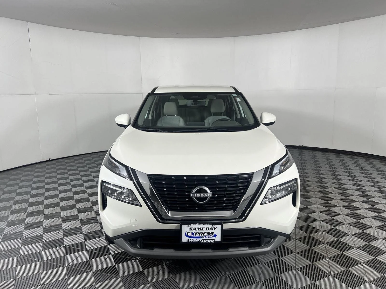 Used 2023 Pearl White Tricoat Nissan SV image 2