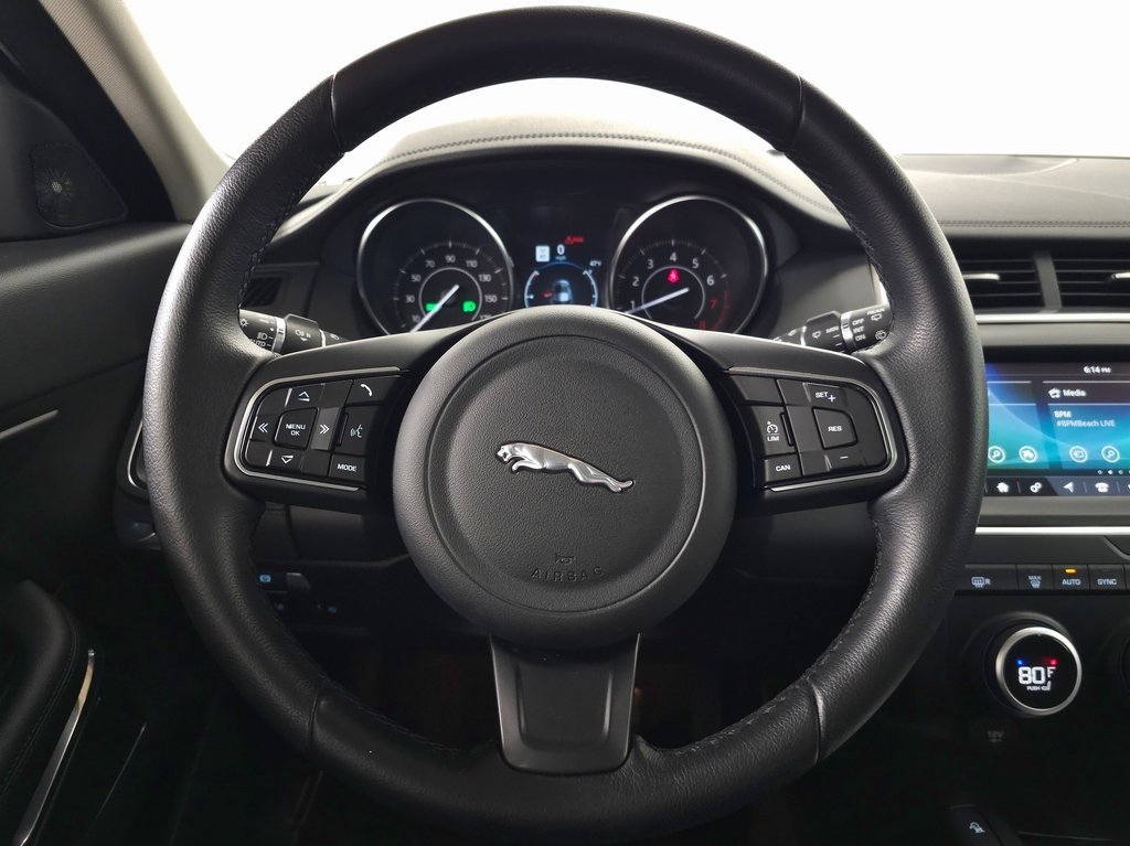 2020 JAGUAR E-PACE - Image 19