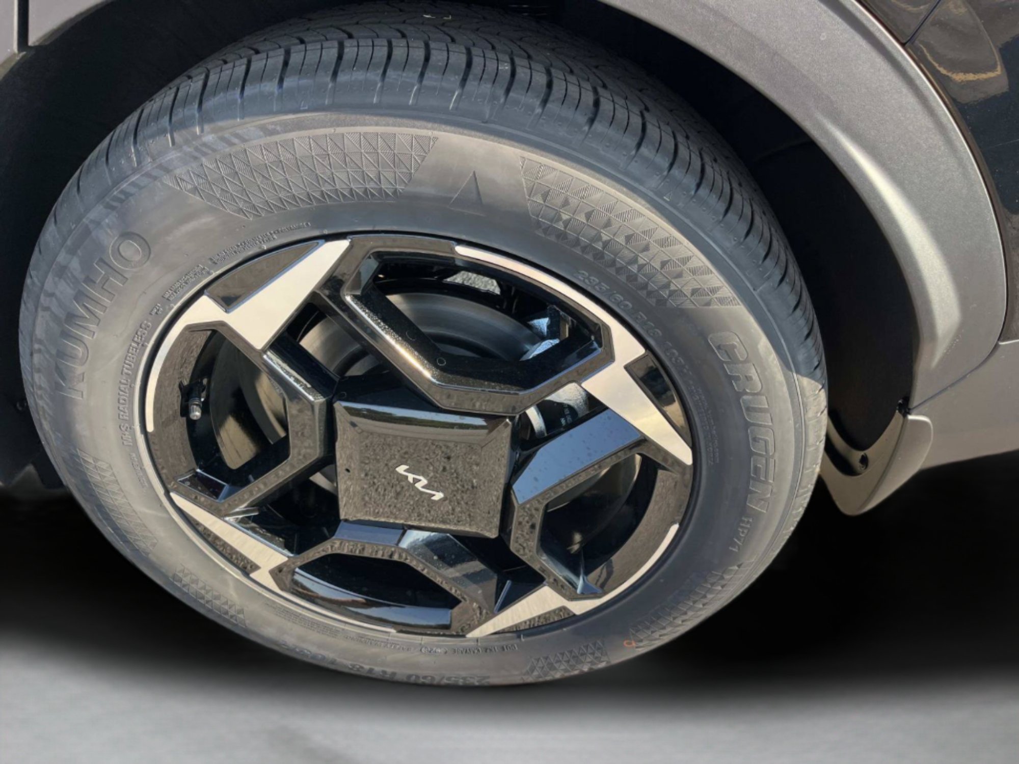 New 2027 Ebony Black Kia EX image 11