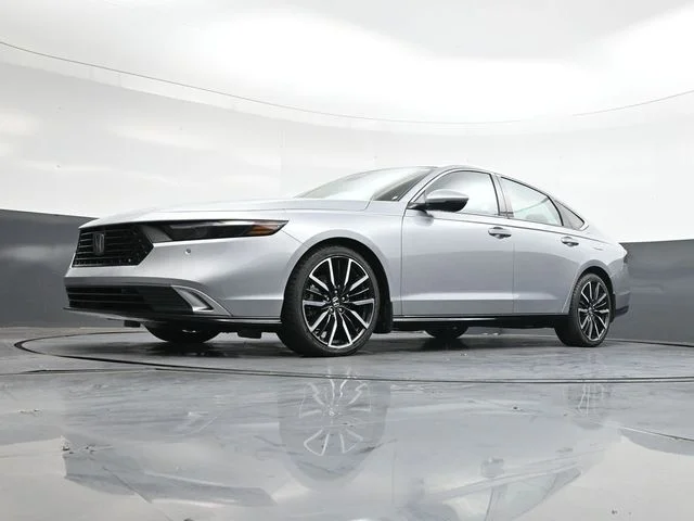 Used 2025  Honda Touring image 33