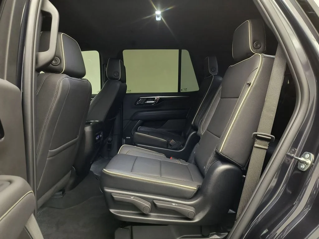 Used 2025 Dark Ash Metallic Chevrolet Premier image 12