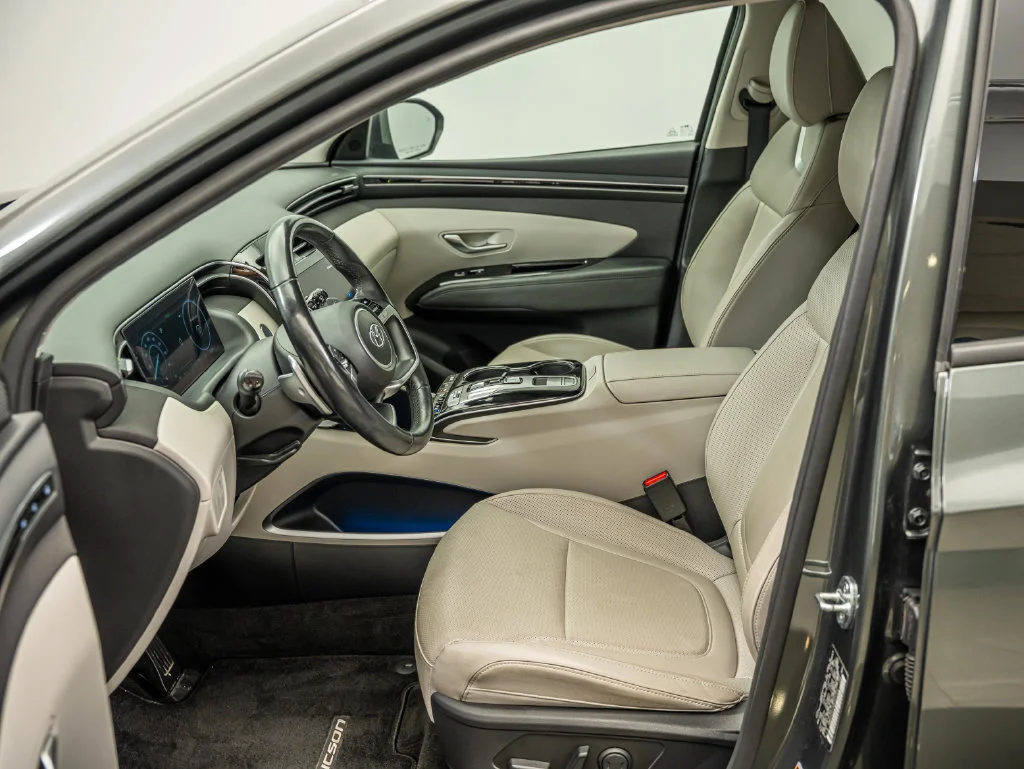 Used 2024 Amazon Gray Hyundai Limited image 21
