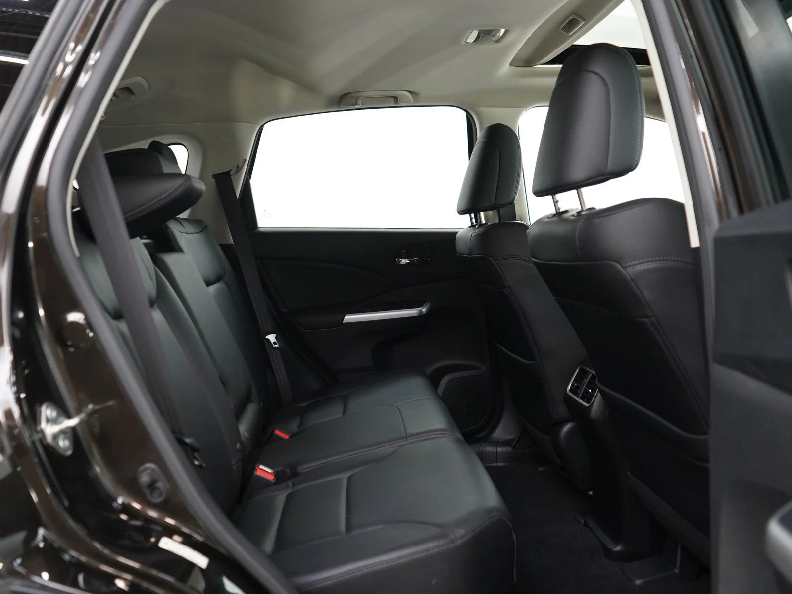 Used 2015 Black Honda 4D WAGON TOURING 4WD image 12