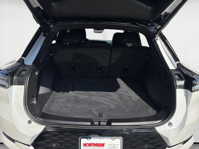 Certified Used 2025 Iridescent Pearl Tricoat Chevrolet RS image 19