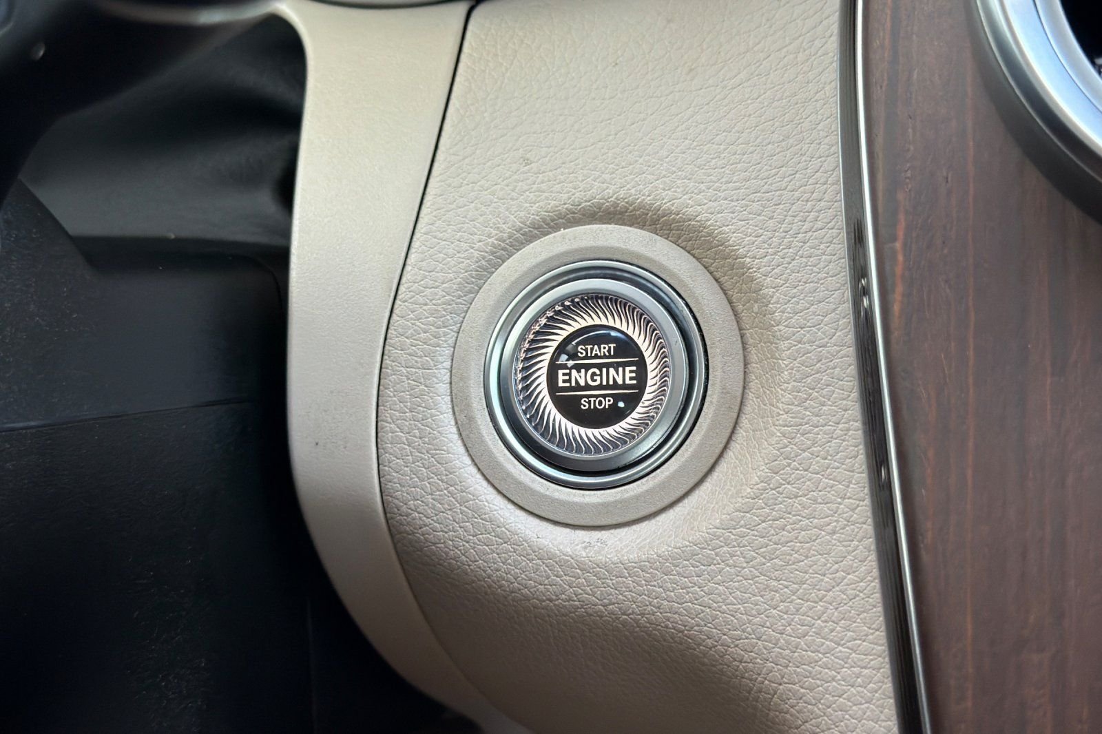 Used 2021 Blue Mercedes-Benz GLC 300 image 22