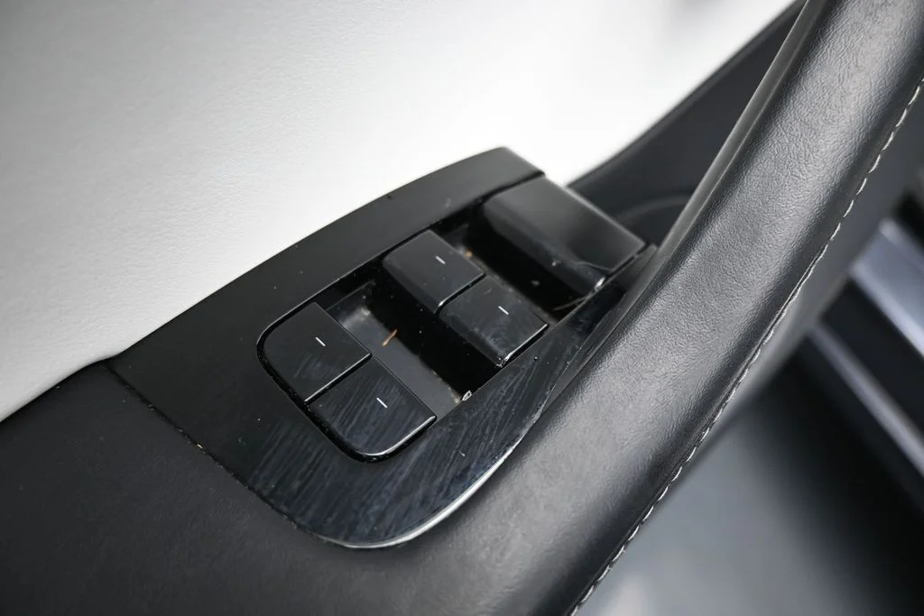 Used 2020  Tesla Performance image 13