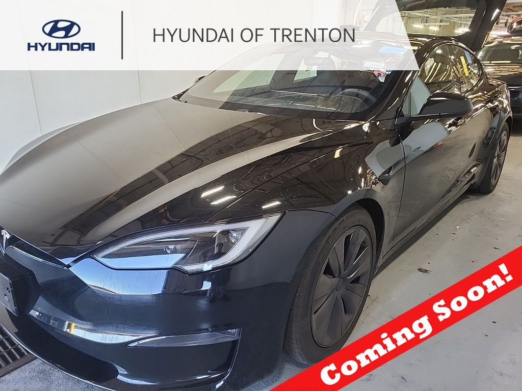 2023 Tesla Model S Standard Range's photo