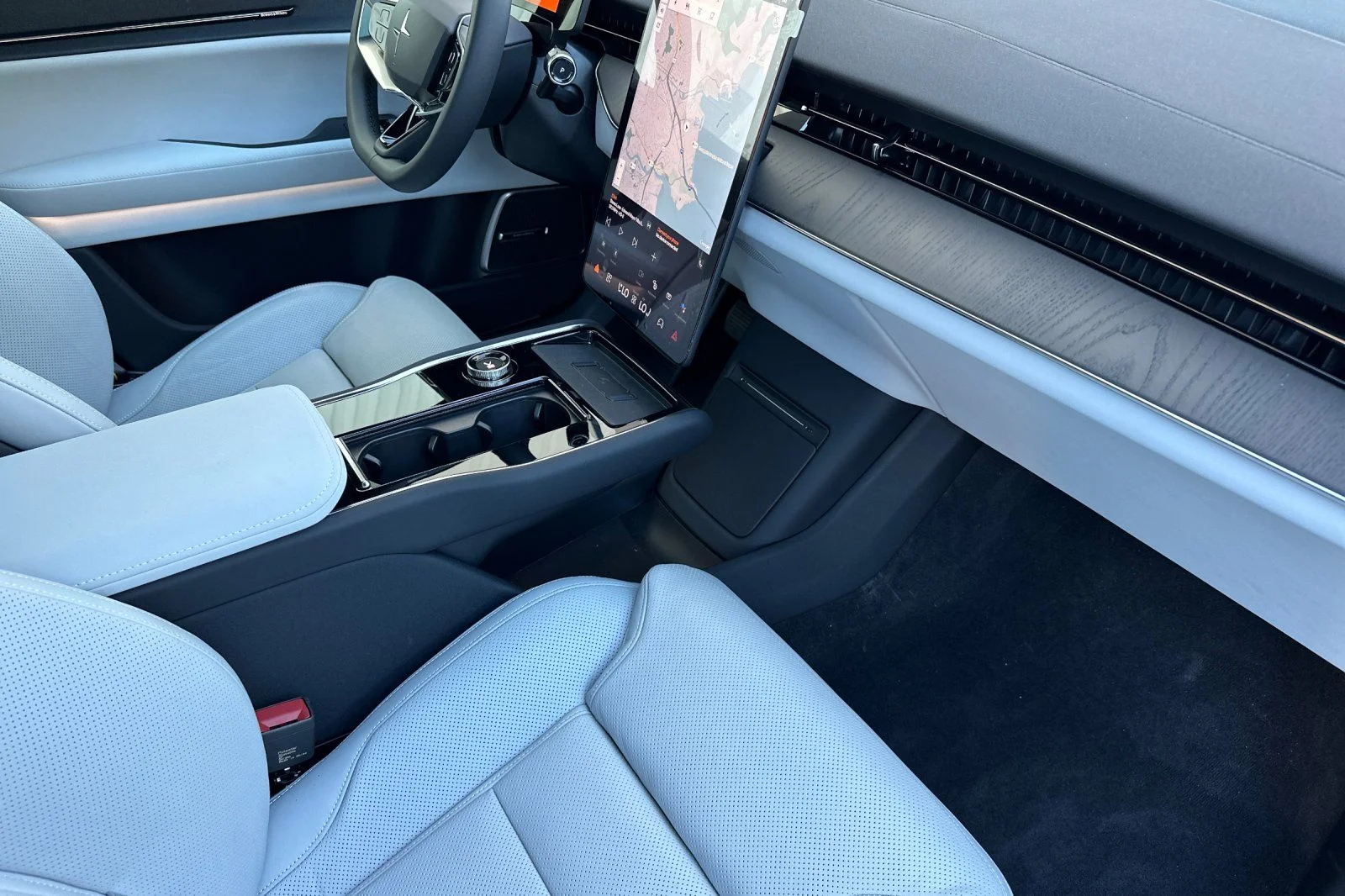 New 2025  Polestar Long Range Dual Motor image 18