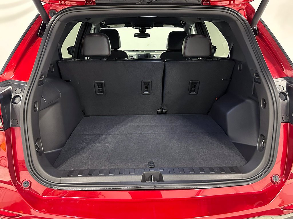 Used 2023 Red Chevrolet RS image 5