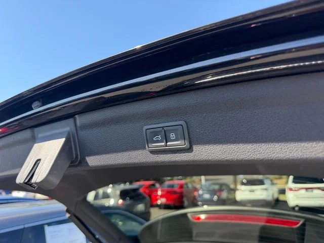 Used 2023  Audi Premium image 29