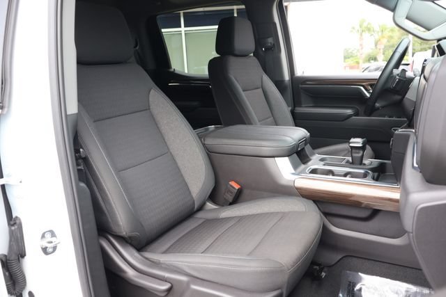 Used 2023 SUMMIT WHITE Chevrolet RST image 21