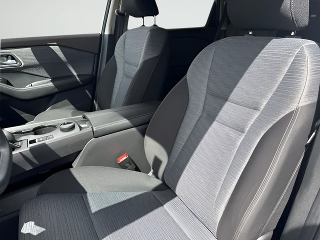Used 2023 Silver Nissan SV image 21