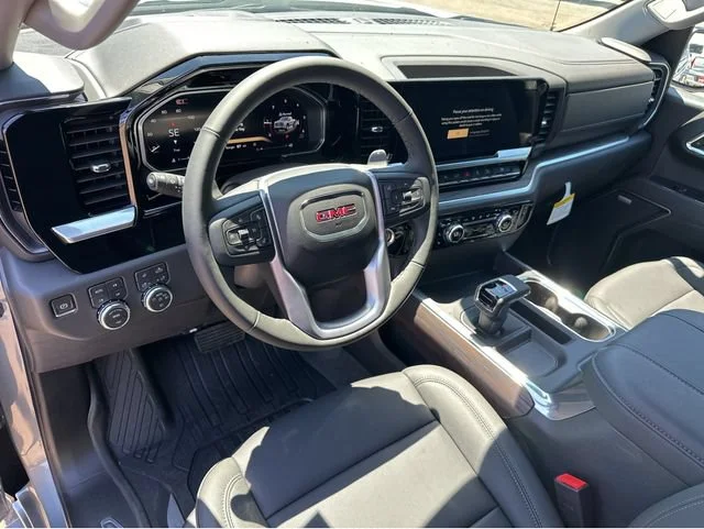 2026 GMC Sierra 1500 SLT - Photo 24