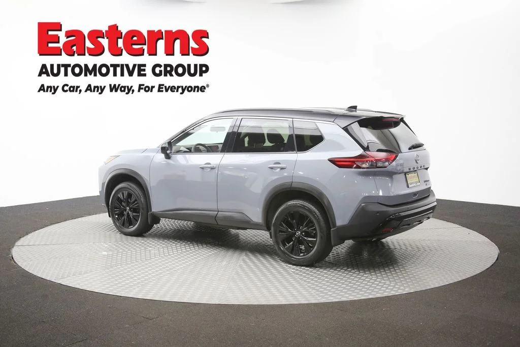 Used 2023 Gray Nissan SV image 59