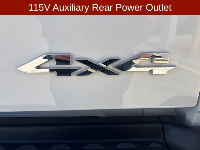 New 2026 Bright White Clear-Coat Exterior Paint RAM Laramie image 14