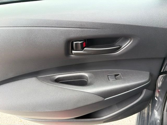 Used 2025  Toyota LE image 18