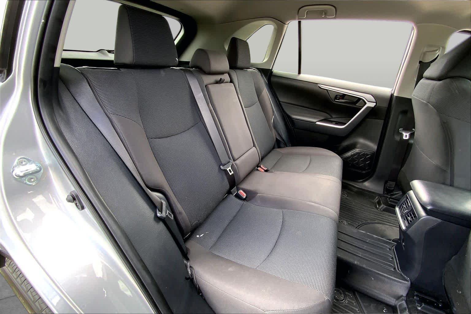 Used 2025 Silver Sky Metallic Toyota LE image 19