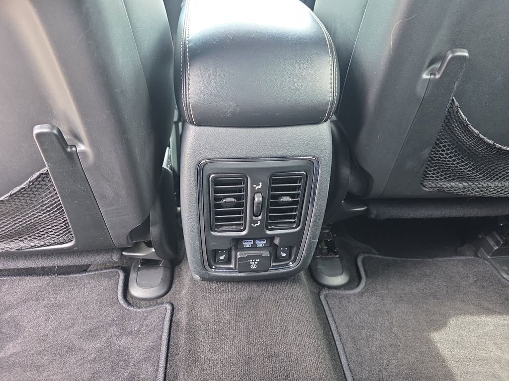 Used 2015 Black Jeep Limited image 29