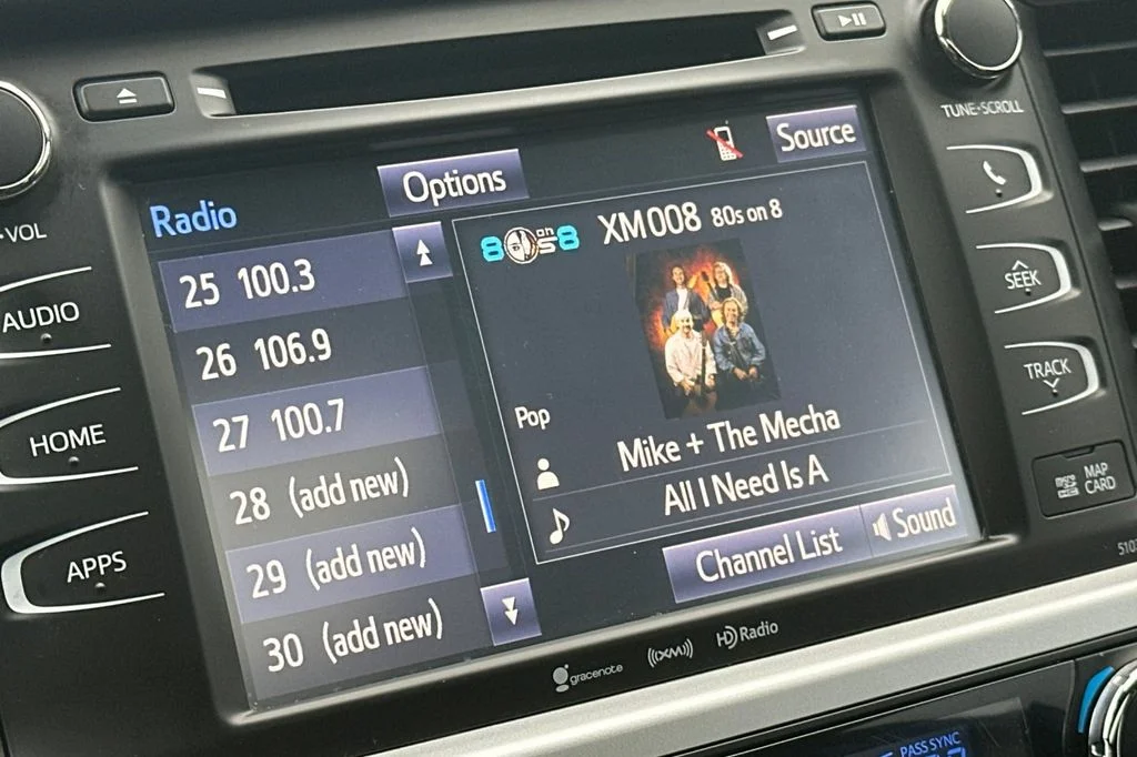 Used 2019 Ooh La La Rouge Mica Toyota XLE image 24