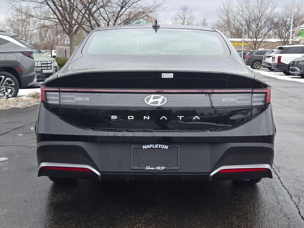 New 2026 Black Hyundai SE image 14