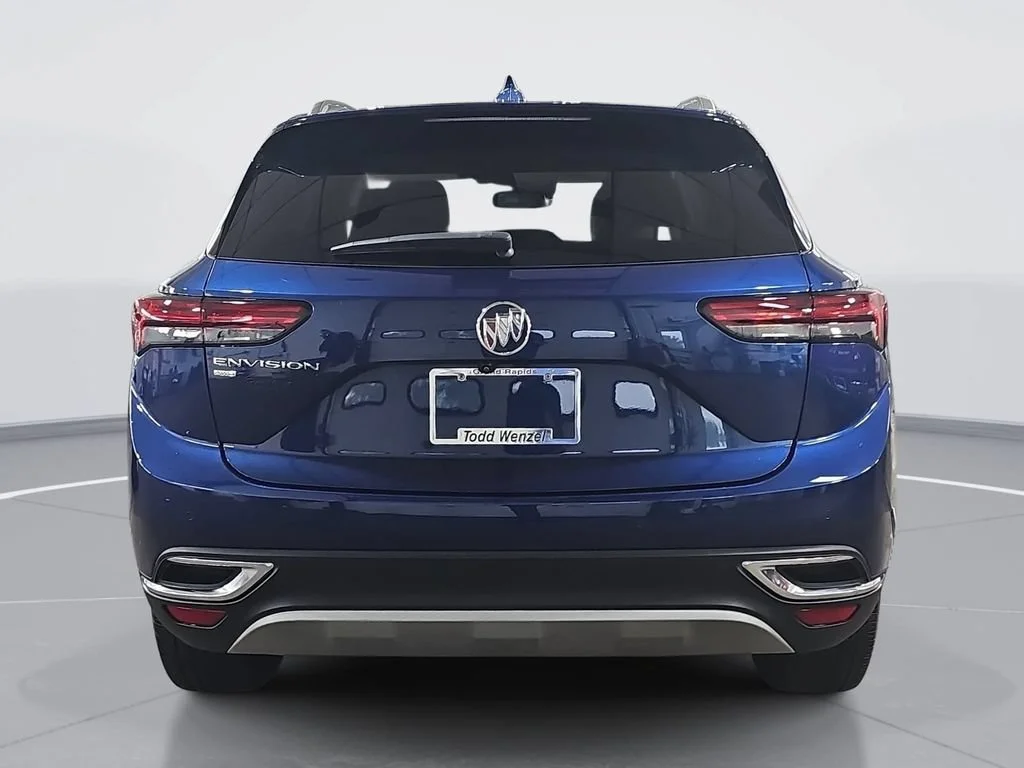 Used 2023 SAPPHIRE METALLIC Buick Preferred image 5