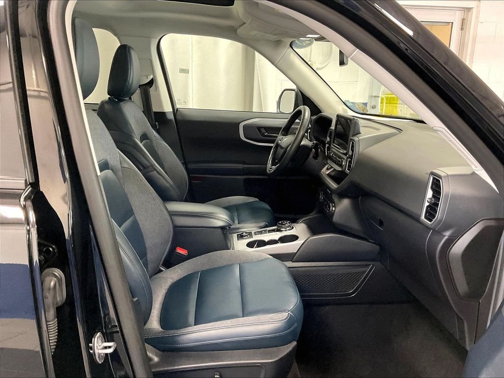 Used 2023 Black Ford Outer Banks image 11